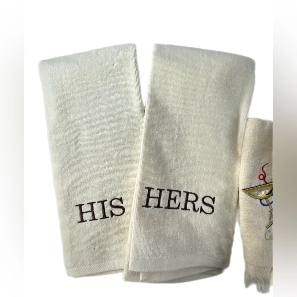 His & Hers Sonoma hand towels Celebration Hand Towels NWOT & NWT